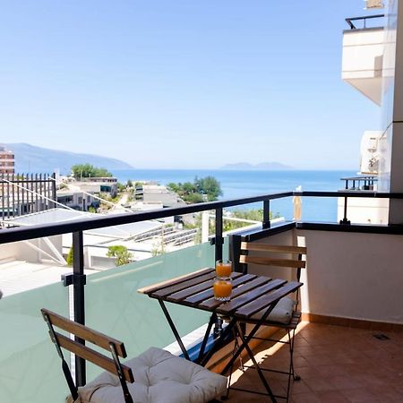 Bay Inn Apartment Sea Front Avlonya Dış mekan fotoğraf