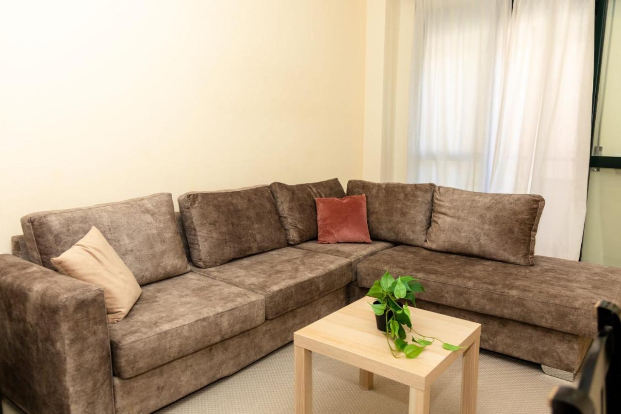 Bay Inn Apartment Sea Front Avlonya Dış mekan fotoğraf