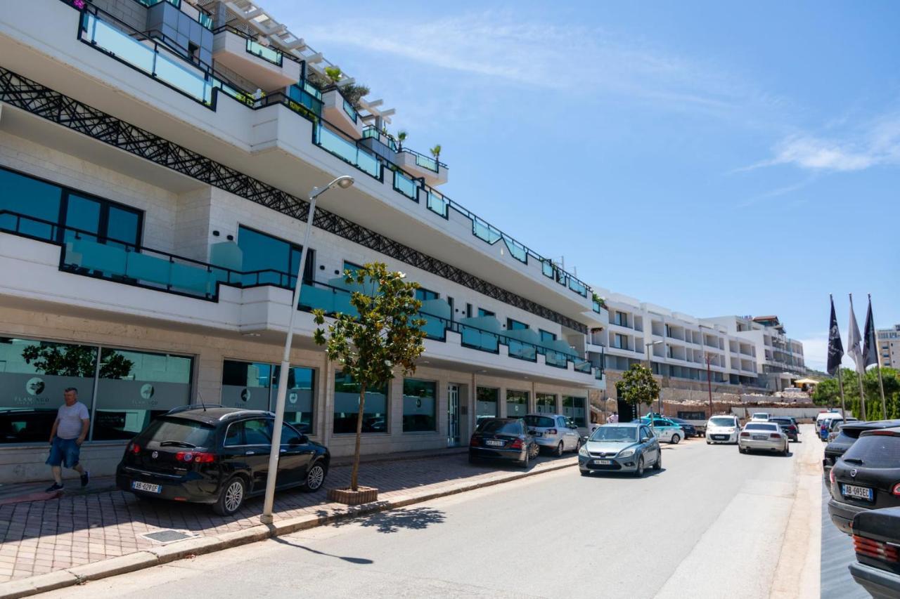 Bay Inn Apartment Sea Front Avlonya Dış mekan fotoğraf