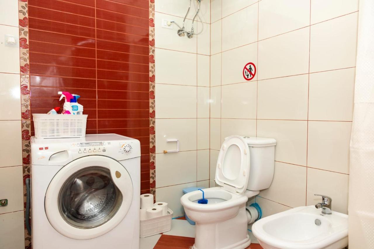 Bay Inn Apartment Sea Front Avlonya Dış mekan fotoğraf